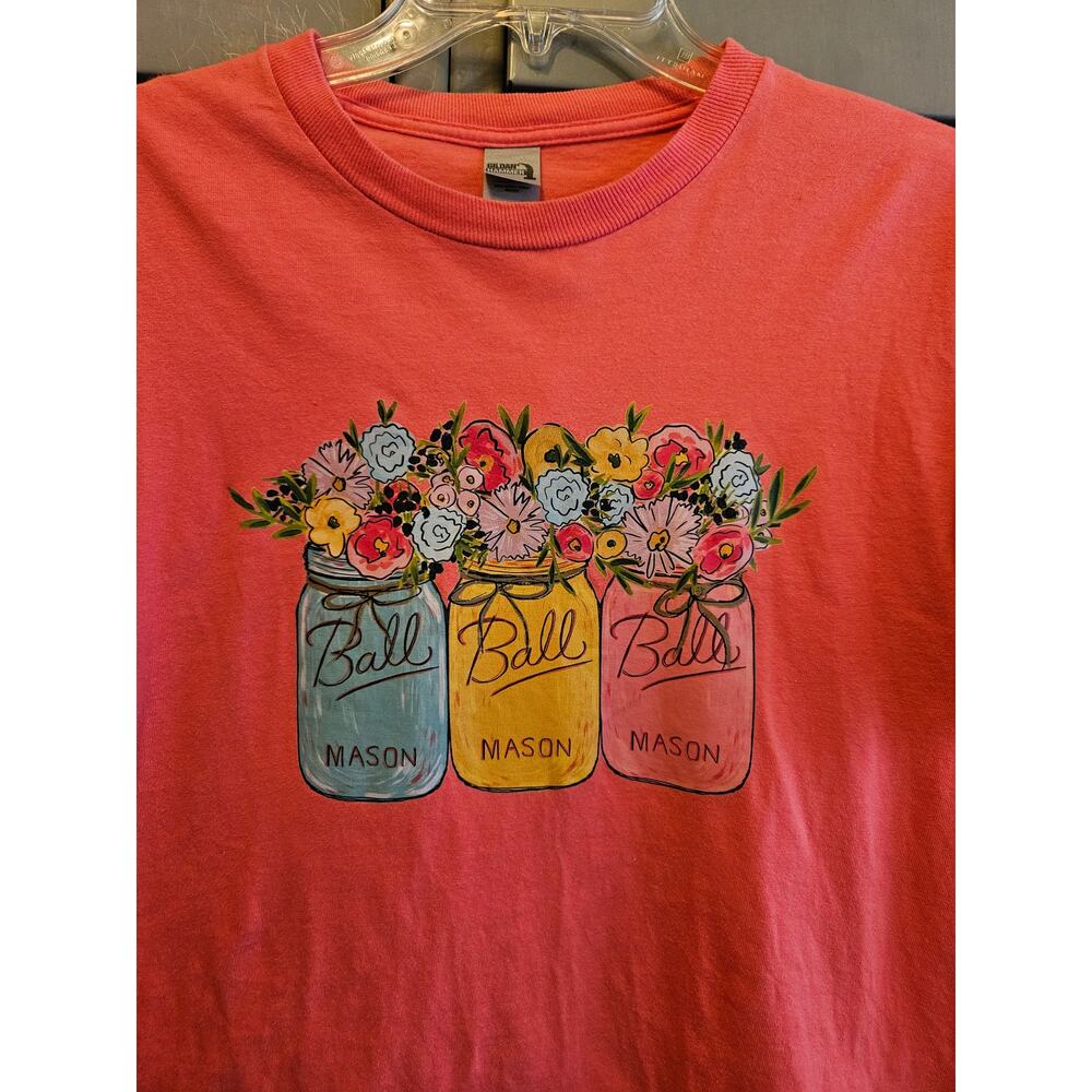 Mason Jar graphic ladies tshirt - gildan brand size medium